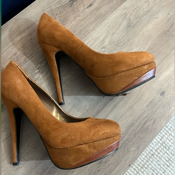 Chestnut Brown Platform Pumps - Picture 2 of 4